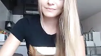 snowwhite4you myfreecams fucking pussy with cancer