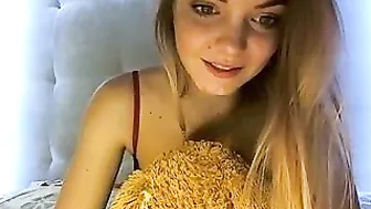 snowwhite4you myfreecams naughty brunette seduces with big booty
