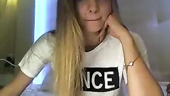 snowwhite4you myfreecams Busty young lady