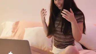 kateelife myfreecams mature babe jerks both holes