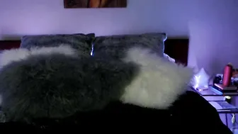 kasarawood myfreecams blissful female fucks pussy with phallus