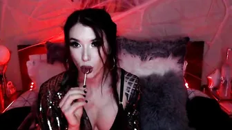 kasarawood myfreecams brunette in stockings shows shaved holes