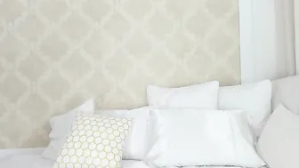 jewelles myfreecams blonde slut fucks pussy with phallus