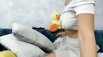 dream_o myfreecams elegant cam girl engaged in lustful caresses