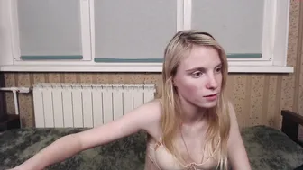 girl_summer97 chaturbate sexy chick caresses pussy and nipples