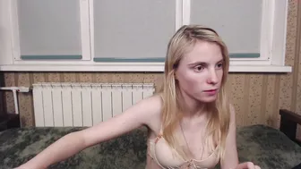 girl_summer97 chaturbate sexy chick caresses pussy and nipples