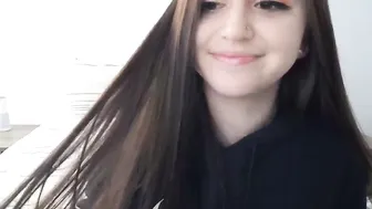 alyssashy myfreecams private e striptease