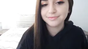 alyssashy myfreecams private e striptease