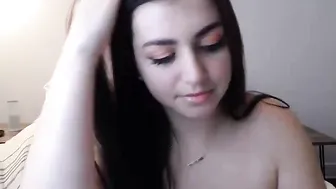 alyssashy myfreecams depraved plays with her holes