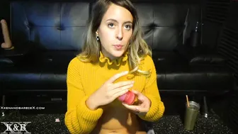 xkenandbarbiex chaturbate gorgeous confused caresses pussy