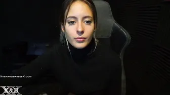 xkenandbarbiex chaturbate hot brunette girl passionately jerks off her cunt