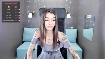 your_petite_dream chaturbate puts on bra bitch
