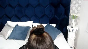 victtoria_lee chaturbate elite woman pulls a cap