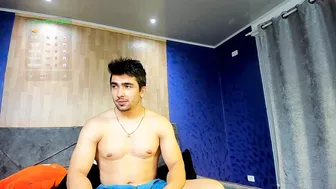 tasty_hot_latinas chaturbate caresses his magnificent body