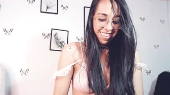 tamy_bennett chaturbate cute slut masturbates with a vibrator