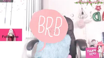 sophia_leoni chaturbate  gorgeous girl masturbates cunt