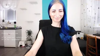 rainleiwa chaturbate crazy doll doll masturbates pussy