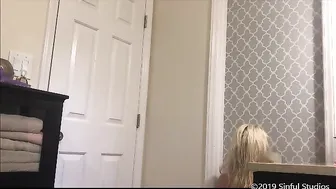 Savannah Steele cumming heavily before webcam