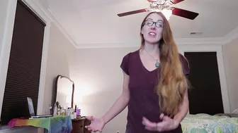 RoselynnLocks housewalker reveals her delicious body