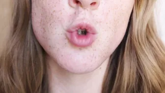 Littleredheadlisa teen black-haired chick talks coquettishly on camera