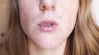 Littleredheadlisa teen black-haired chick talks coquettishly on camera