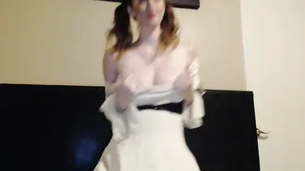 DeeDeeLynn  milf with tattoos jerks off her cunt