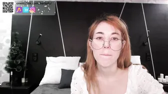 barby03 busty woman chatting in chat