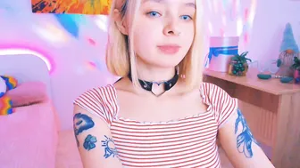 angels_of_lust busty blonde shows off snatch