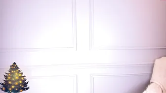 aidiyana mature babe gets a huge ass