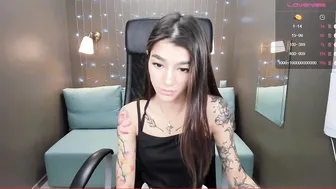 your_petite_dream gets squirt orgasm