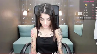 your_petite_dream gets squirt orgasm