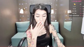 your_petite_dream gets squirt orgasm