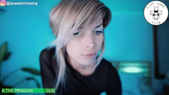ocicat experienced woman paws lips sex