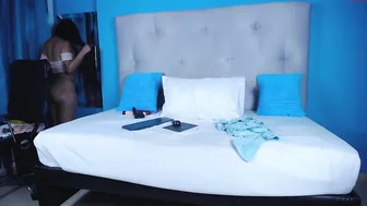 mya_evans adult bitch fucks her ass