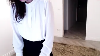 missflowersbloom tearing her tender pussy