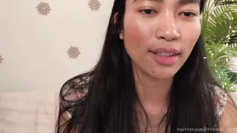 littlemiss_kira sexy mare passionately masturbates pussy