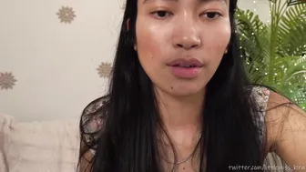 littlemiss_kira sexy mare passionately masturbates pussy