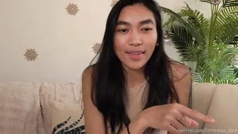 littlemiss_kira narrow-eyed jerking pussy phallus
