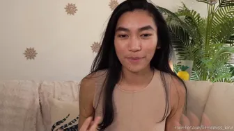 littlemiss_kira narrow-eyed jerking pussy phallus