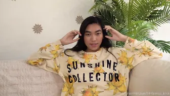 littlemiss_kira openwork blonde erotically moving in front of the camera