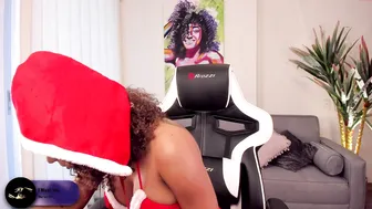 kleogold blond slut jerking off dick