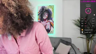 kleogold big breasted female - pussy fingers