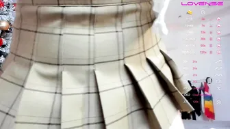 hee_jin cute skin spotted the charms and began to dress