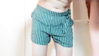 flymybutterfly hot lady squeezes tits in the kitchen