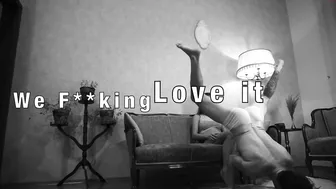 barebackpackers black-haired nymph pulls pussy