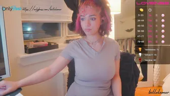 bellelemer masturbating and playing with her pussy