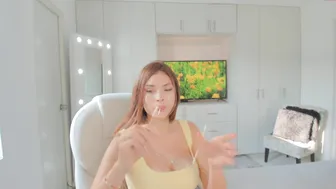 ana_carrera1 black-haired confused - having fun in fries