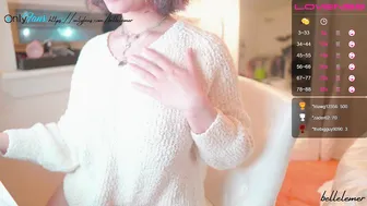 bellelemer busty bitch jerks pussy with phallus