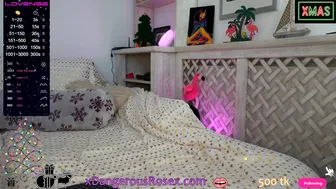 xdangerousthornx Sexy blonde