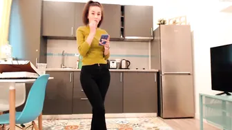 whats_her_name Skinny baby